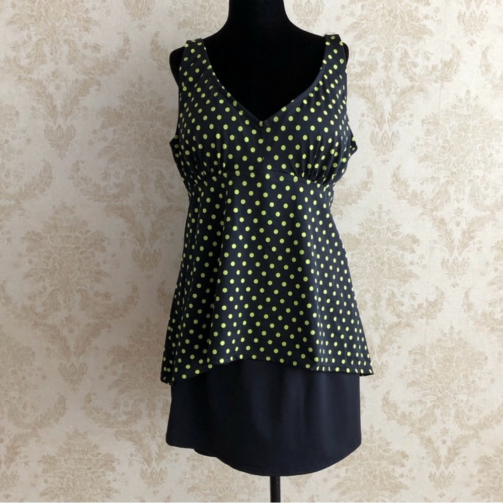 Swimsuits For All Black and Green Polka Dot Skirtini
